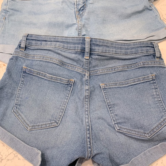 3 Pairs of H&M Shorts - Picture 2 of 8